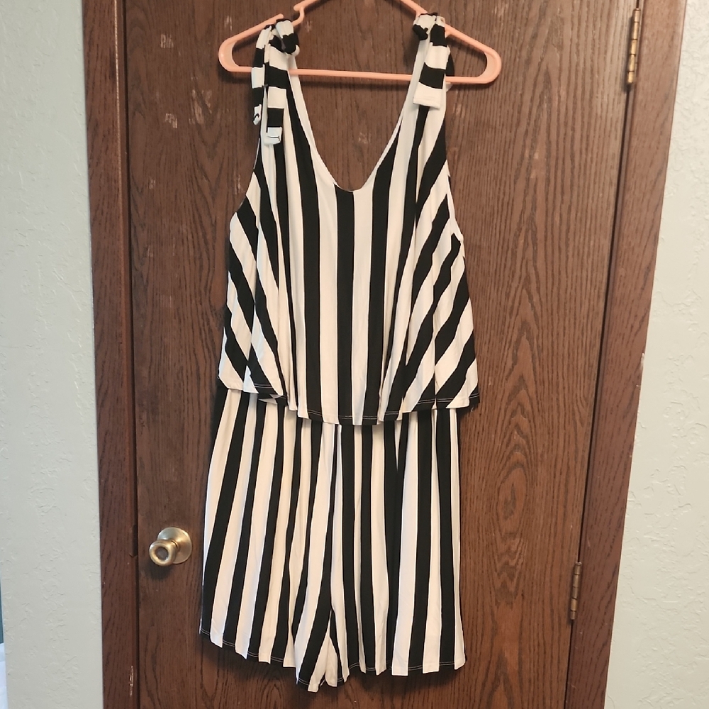 New Never Worn White Birch Monochrome Striped Womans Romper